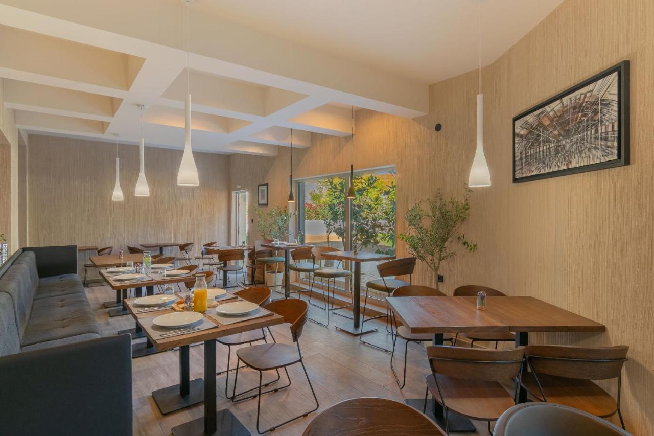 Hotel Osetia Garden Momchilgrad Bagian luar foto